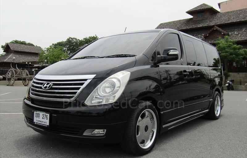 รถตู้มือสอง HYUNDAI GRAND STAREX 2.5 VIP รถปี2012
