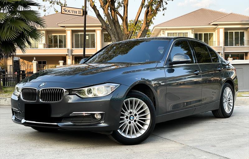 รถเก๋งมือสอง BMW 320d รถปี 2014