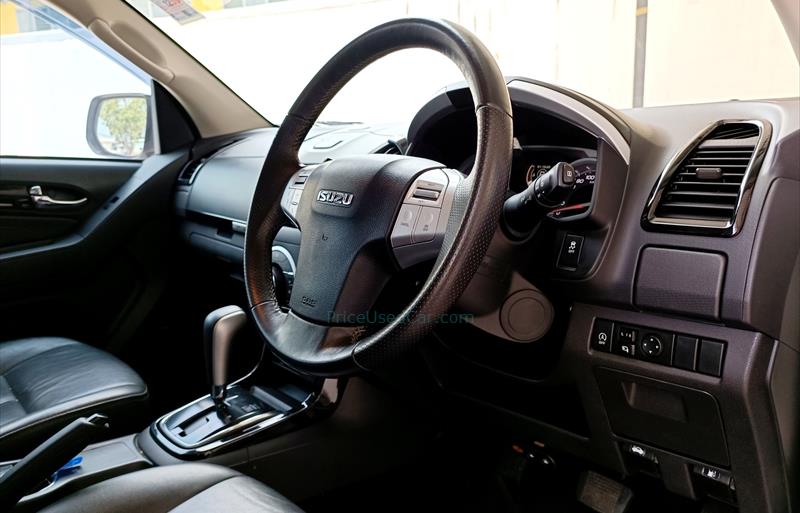 ขายรถอเนกประสงค์มือสอง isuzu mu-x รถปี2017 รหัส 66505 รูปที่7