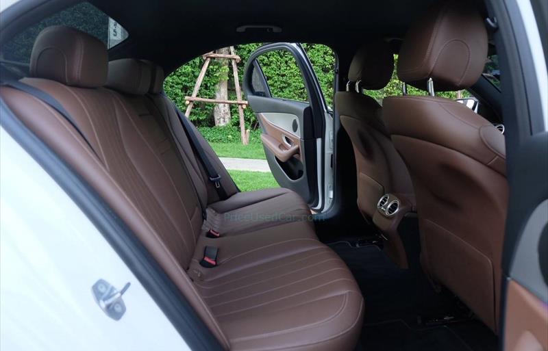 ขายรถเก๋งมือสอง-mercedes-benz-เมอร์เซเดสเบนซ์-e350-รถปี2018-รหัส66559-7820cd59.jpg ขายรถเก๋งมือสอง-mercedes-benz-เมอร์เซเดสเบนซ์-e350-รถปี2018-รหัส66559-7820cd59.jpg