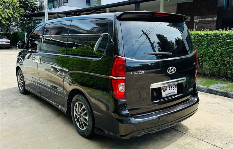 ขายรถตู้มือสอง-hyundai-ฮุนได-h-1-เอชวัน-รถปี2020-รหัส66562-cdc3b864.jpg ขายรถตู้มือสอง-hyundai-ฮุนได-h-1-เอชวัน-รถปี2020-รหัส66562-cdc3b864.jpg