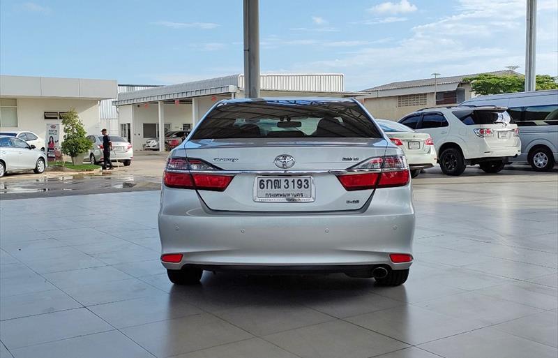 ขายรถเก๋งมือสอง-toyota-โตโยต้า-camry-คัมรี่-รถปี2017-รหัส66609-1e15bec0.jpg ขายรถเก๋งมือสอง-toyota-โตโยต้า-camry-คัมรี่-รถปี2017-รหัส66609-1e15bec0.jpg