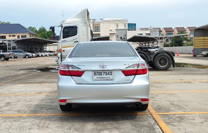 ขายรถเก๋งมือสอง toyota camry รถปี2017 รหัส 66611 รูปที่4