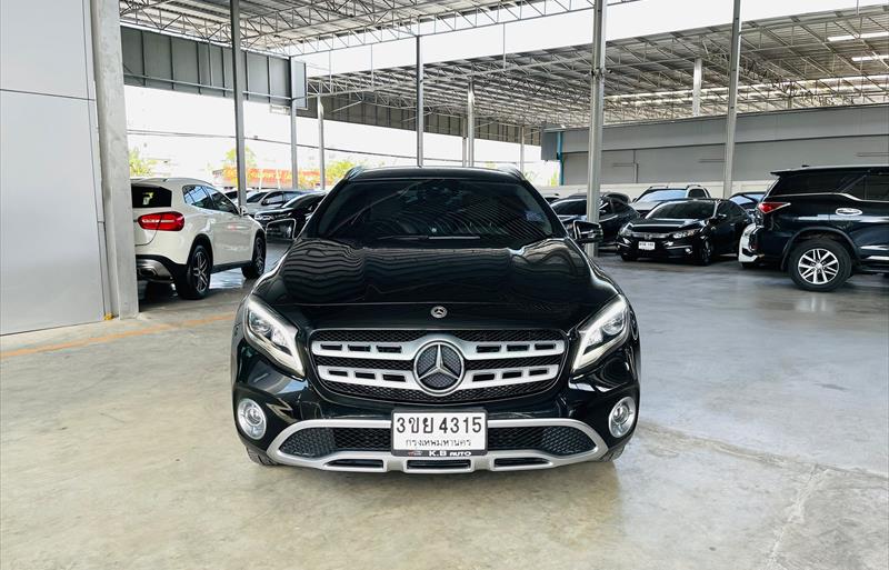 ขายรถเก๋งมือสอง-mercedes-benz-เมอร์เซเดสเบนซ์-gla200-รถปี2019-รหัส66742-a5c170e0.jpg ขายรถเก๋งมือสอง-mercedes-benz-เมอร์เซเดสเบนซ์-gla200-รถปี2019-รหัส66742-a5c170e0.jpg