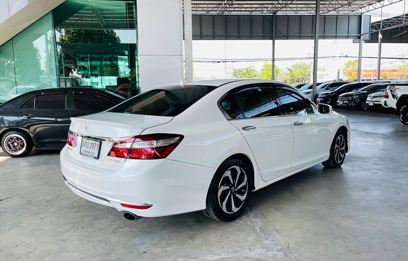 ขายรถเก๋งมือสอง honda accord รถปี2016 รหัส 66758 รูปที่11