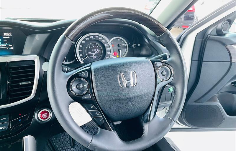 ขายรถเก๋งมือสอง honda accord รถปี2016 รหัส 66758 รูปที่8