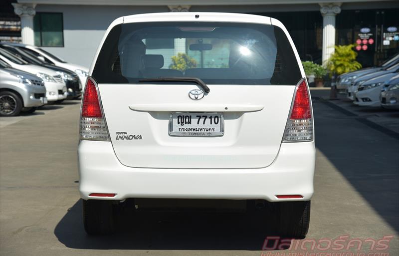 ขายรถตู้มือสอง toyota innova รถปี2011 รหัส 66769 รูปที่4