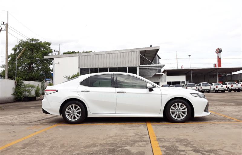 ขายรถเก๋งมือสอง-toyota-โตโยต้า-camry-คัมรี่-รถปี2019-รหัส66812-abad0781.jpg ขายรถเก๋งมือสอง-toyota-โตโยต้า-camry-คัมรี่-รถปี2019-รหัส66812-abad0781.jpg