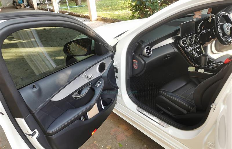 ขายรถเก๋งมือสอง-mercedes-benz-เมอร์เซเดสเบนซ์-c300-รถปี2015-รหัส66846-1426ebc8.jpg ขายรถเก๋งมือสอง-mercedes-benz-เมอร์เซเดสเบนซ์-c300-รถปี2015-รหัส66846-1426ebc8.jpg