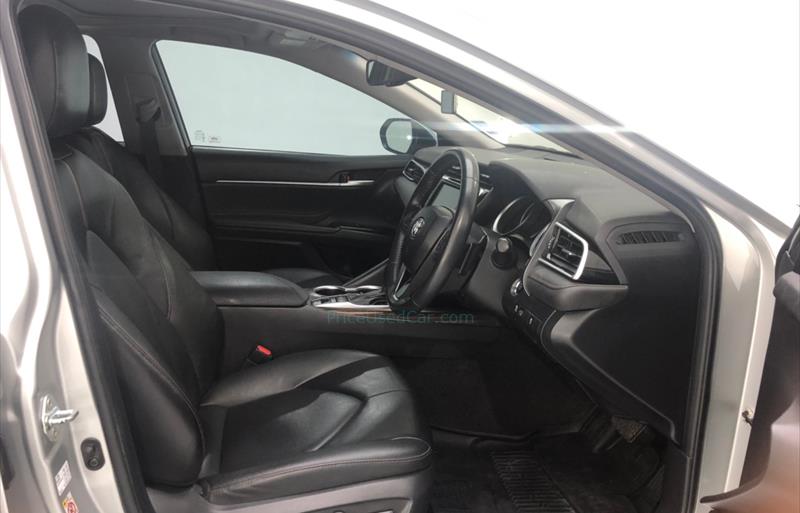 ขายรถเก๋งมือสอง-toyota-โตโยต้า-camry-คัมรี่-รถปี2019-รหัส66886-0d60a2af.jpg ขายรถเก๋งมือสอง-toyota-โตโยต้า-camry-คัมรี่-รถปี2019-รหัส66886-0d60a2af.jpg