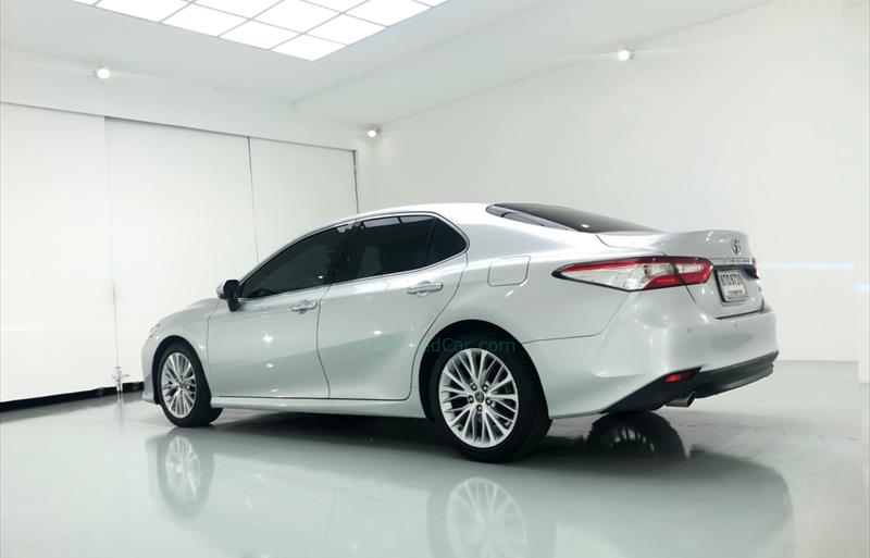 ขายรถเก๋งมือสอง-toyota-โตโยต้า-camry-คัมรี่-รถปี2019-รหัส66886-3c18062e.jpg ขายรถเก๋งมือสอง-toyota-โตโยต้า-camry-คัมรี่-รถปี2019-รหัส66886-3c18062e.jpg
