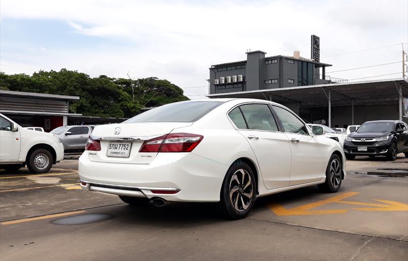 ขายรถเก๋งมือสอง honda accord รถปี2016 รหัส 66906 รูปที่5