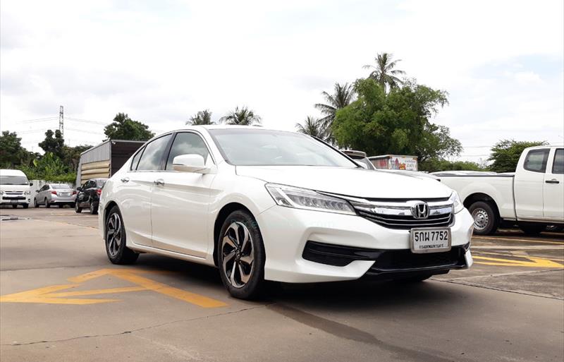 ขายรถเก๋งมือสอง honda accord รถปี2016 รหัส 66906 รูปที่6