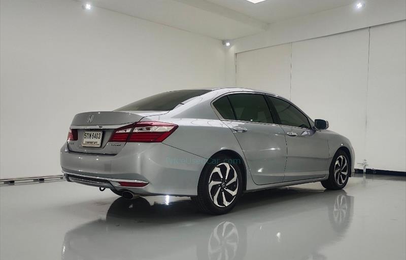 ขายรถเก๋งมือสอง honda accord รถปี2016 รหัส 66916 รูปที่4