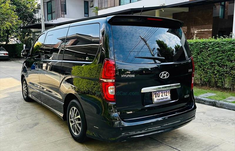 ขายรถตู้มือสอง-hyundai-ฮุนได-h-1-เอชวัน-รถปี2020-รหัส66917-0c114d42.jpg ขายรถตู้มือสอง-hyundai-ฮุนได-h-1-เอชวัน-รถปี2020-รหัส66917-0c114d42.jpg
