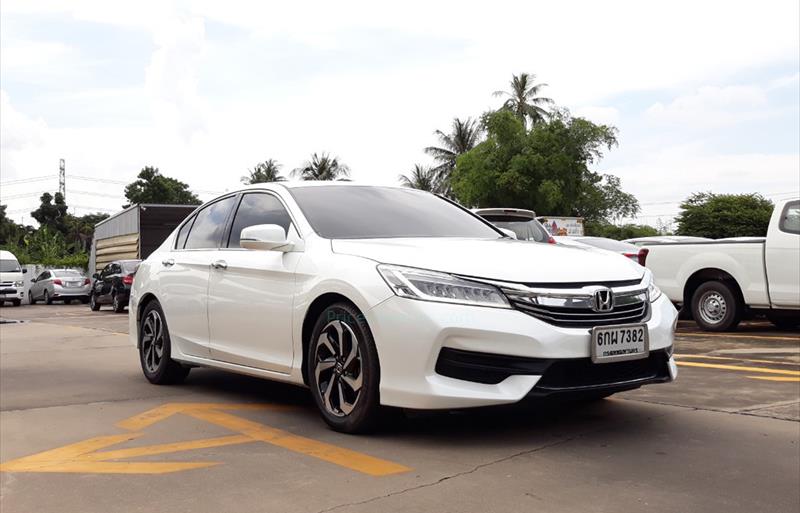 ขายรถเก๋งมือสอง honda accord รถปี2017 รหัส 66923 รูปที่6