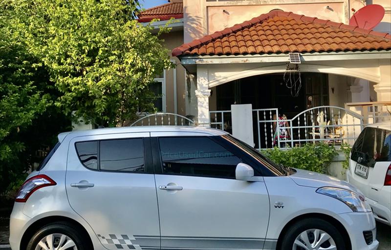 ขายรถเก๋งมือสอง-suzuki-ซูซูกิ-swift-สวิฟ-รถปี2017-รหัส67002-43b96174.jpeg ขายรถเก๋งมือสอง-suzuki-ซูซูกิ-swift-สวิฟ-รถปี2017-รหัส67002-43b96174.jpeg