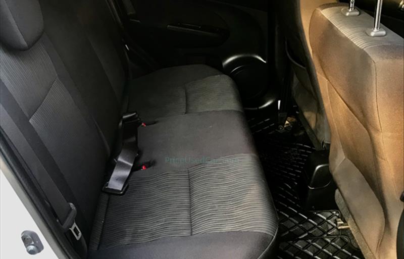 ขายรถเก๋งมือสอง-suzuki-ซูซูกิ-swift-สวิฟ-รถปี2017-รหัส67002-b80b5c7d.jpeg ขายรถเก๋งมือสอง-suzuki-ซูซูกิ-swift-สวิฟ-รถปี2017-รหัส67002-b80b5c7d.jpeg