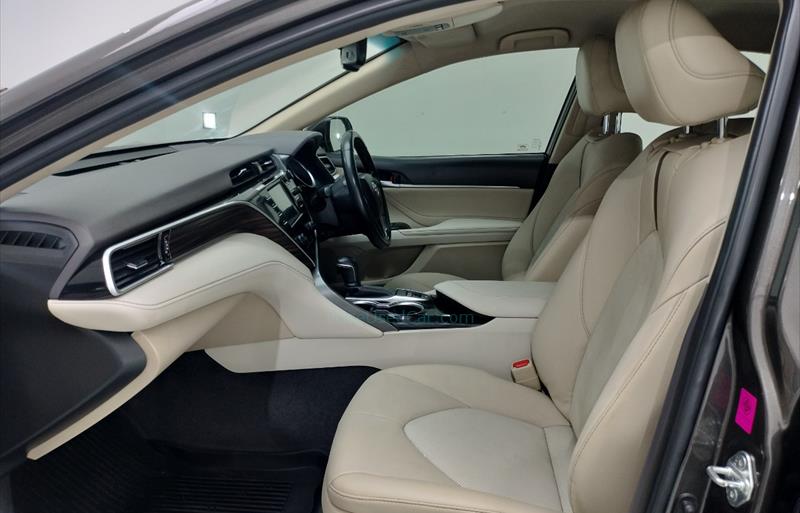ขายรถเก๋งมือสอง-toyota-โตโยต้า-camry-คัมรี่-รถปี2019-รหัส67003-41586d37.jpg ขายรถเก๋งมือสอง-toyota-โตโยต้า-camry-คัมรี่-รถปี2019-รหัส67003-41586d37.jpg