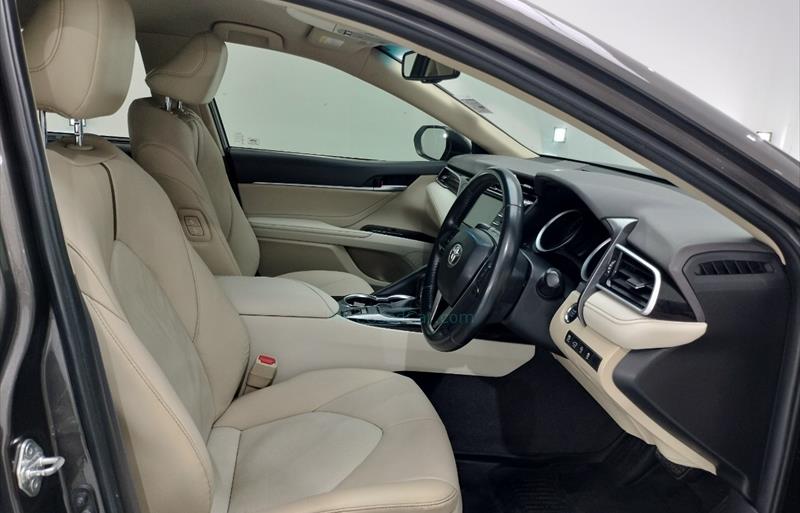 ขายรถเก๋งมือสอง-toyota-โตโยต้า-camry-คัมรี่-รถปี2019-รหัส67003-feb93df1.jpg ขายรถเก๋งมือสอง-toyota-โตโยต้า-camry-คัมรี่-รถปี2019-รหัส67003-feb93df1.jpg