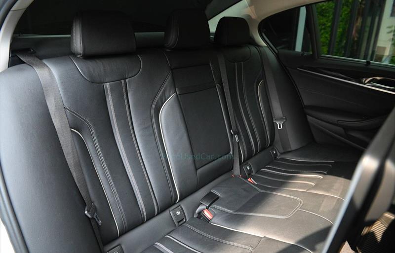 ขายรถเก๋งมือสอง-bmw-บีเอ็มดับบลิว-530d-รถปี2018-รหัส67021-5a840af3.jpg ขายรถเก๋งมือสอง-bmw-บีเอ็มดับบลิว-530d-รถปี2018-รหัส67021-5a840af3.jpg