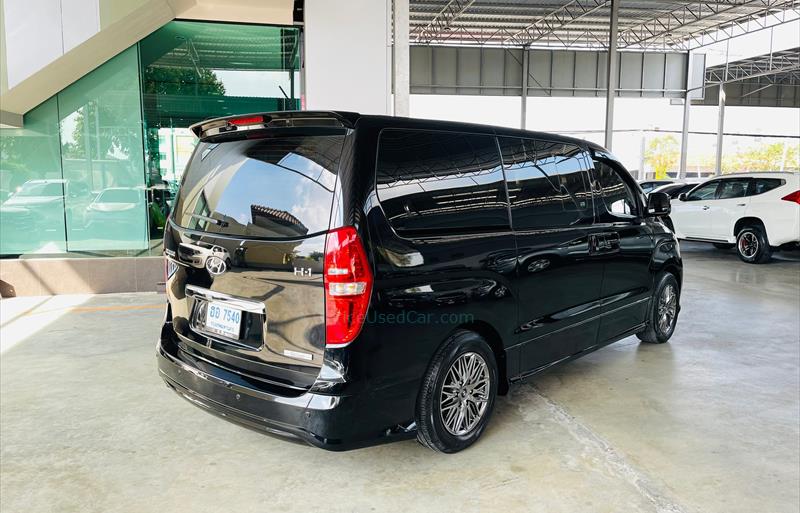 ขายรถตู้มือสอง hyundai h-1 รถปี2018 รหัส 67023 รูปที่11