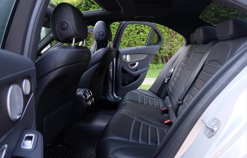 ขายรถเก๋งมือสอง-mercedes-benz-เมอร์เซเดสเบนซ์-c300-รถปี2019-รหัส67087-34f7b28e.jpg ขายรถเก๋งมือสอง-mercedes-benz-เมอร์เซเดสเบนซ์-c300-รถปี2019-รหัส67087-34f7b28e.jpg