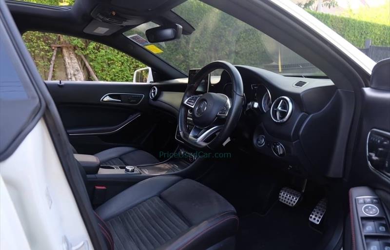 ขายรถเก๋งมือสอง-mercedes-benz-เมอร์เซเดสเบนซ์-cla250-amg-ซีแอลเอสองห้าศูนย์-เอเอ็มจี-รถปี2016-รหัส67132-7b23e2a5.jpg ขายรถเก๋งมือสอง-mercedes-benz-เมอร์เซเดสเบนซ์-cla250-amg-ซีแอลเอสองห้าศูนย์-เอเอ็มจี-รถปี2016-รหัส67132-7b23e2a5.jpg