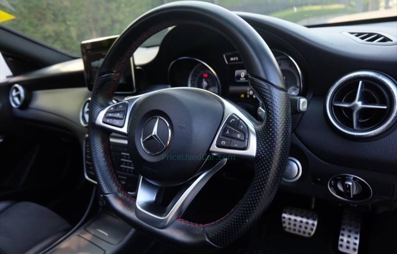 ขายรถเก๋งมือสอง-mercedes-benz-เมอร์เซเดสเบนซ์-cla250-amg-ซีแอลเอสองห้าศูนย์-เอเอ็มจี-รถปี2016-รหัส67132-b7fc03c3.jpg ขายรถเก๋งมือสอง-mercedes-benz-เมอร์เซเดสเบนซ์-cla250-amg-ซีแอลเอสองห้าศูนย์-เอเอ็มจี-รถปี2016-รหัส67132-b7fc03c3.jpg