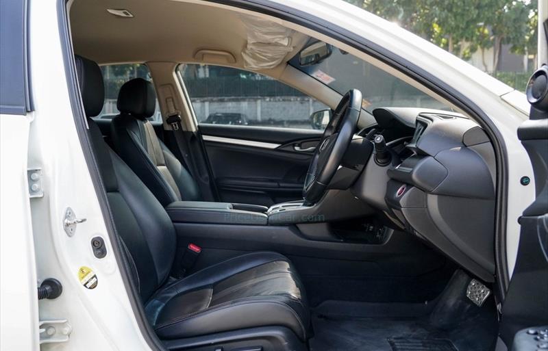 ขายรถเก๋งมือสอง-honda-ฮอนด้า-civic-ซีวิค-รถปี2019-รหัส67133-a8e6746e.jpg ขายรถเก๋งมือสอง-honda-ฮอนด้า-civic-ซีวิค-รถปี2019-รหัส67133-a8e6746e.jpg