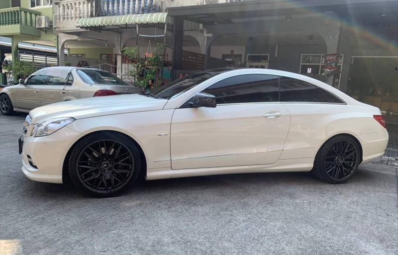 ขายรถเก๋งมือสอง-mercedes-benz-เมอร์เซเดสเบนซ์-e200-cgi-รถปี2011-รหัส67143-180feca6.jpg ขายรถเก๋งมือสอง-mercedes-benz-เมอร์เซเดสเบนซ์-e200-cgi-รถปี2011-รหัส67143-180feca6.jpg
