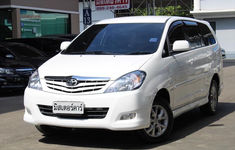 รถตู้มือสอง TOYOTA INNOVA รถปี 2011