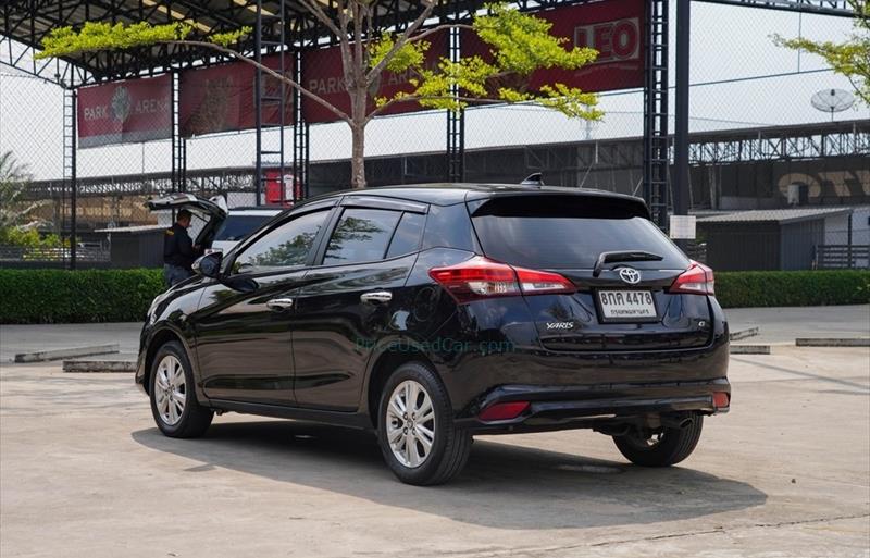 ขายรถเก๋งมือสอง-toyota-โตโยต้า-yaris-ยาริส-รถปี2018-รหัส67163-e575a4a9.jpg ขายรถเก๋งมือสอง-toyota-โตโยต้า-yaris-ยาริส-รถปี2018-รหัส67163-e575a4a9.jpg
