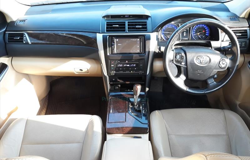 ขายรถเก๋งมือสอง-toyota-โตโยต้า-camry-คัมรี่-รถปี2015-รหัส67180-7d9fc185.jpg ขายรถเก๋งมือสอง-toyota-โตโยต้า-camry-คัมรี่-รถปี2015-รหัส67180-7d9fc185.jpg