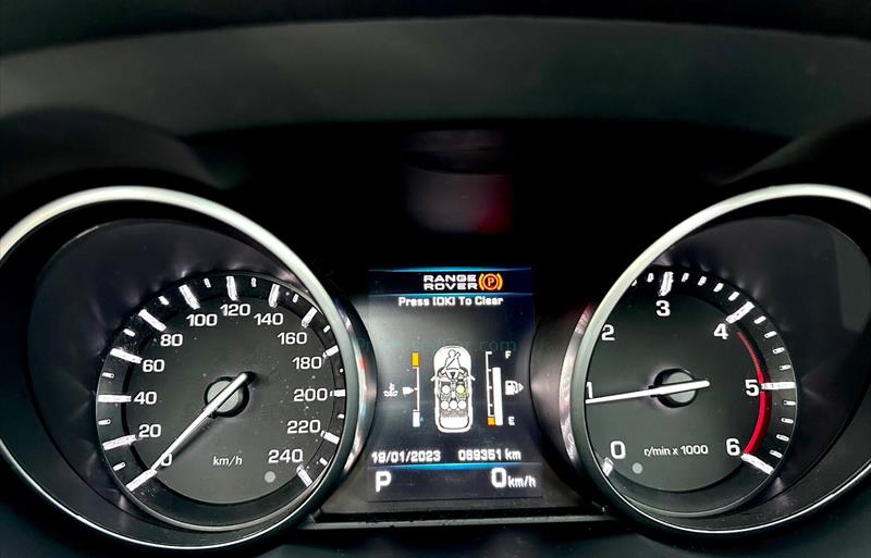 ขายรถ-suv-มือสอง-land-rover-แลนด์โรเวอร์-range-rover-รถปี2014-รหัส67209-9e97b9d0.jpg ขายรถ-suv-มือสอง-land-rover-แลนด์โรเวอร์-range-rover-รถปี2014-รหัส67209-9e97b9d0.jpg