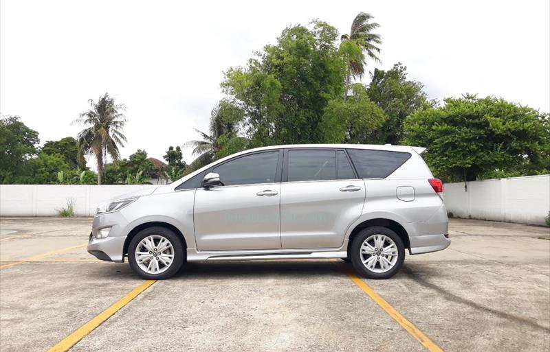ขายรถตู้มือสอง-toyota-โตโยต้า-innova-อินโนวา-รถปี2017-รหัส67296-81a360e5.jpg ขายรถตู้มือสอง-toyota-โตโยต้า-innova-อินโนวา-รถปี2017-รหัส67296-81a360e5.jpg