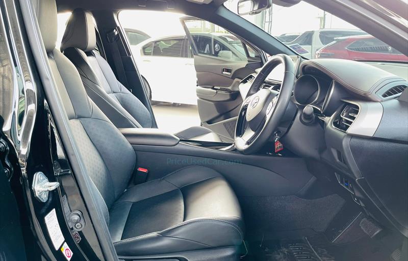 ขายรถเก๋งมือสอง-toyota-โตโยต้า-chr-ซีเอชอาร์-รถปี2018-รหัส67300-3515852f.jpg ขายรถเก๋งมือสอง-toyota-โตโยต้า-chr-ซีเอชอาร์-รถปี2018-รหัส67300-3515852f.jpg