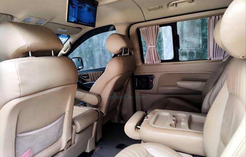ขายรถตู้มือสอง hyundai h-1 รถปี2016 รหัส 67312 รูปที่11