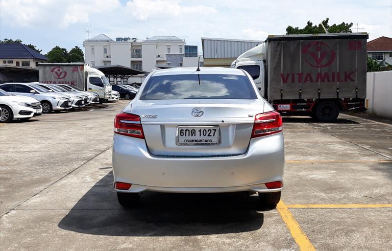 ขายรถเก๋งมือสอง toyota vios รถปี2017 รหัส 67411 รูปที่4