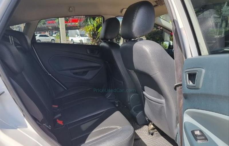 ขายรถเก๋งมือสอง-ford-ฟอร์ด-fiesta-เฟียสต้า-รถปี2013-รหัส67449-06c7d3e0.jpg ขายรถเก๋งมือสอง-ford-ฟอร์ด-fiesta-เฟียสต้า-รถปี2013-รหัส67449-06c7d3e0.jpg