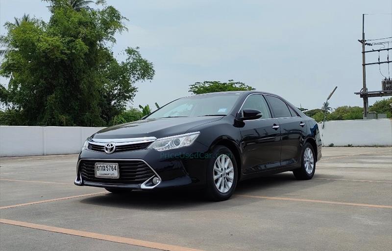 ขายรถเก๋งมือสอง-toyota-โตโยต้า-camry-คัมรี่-รถปี2017-รหัส67465-426dd925.jpg ขายรถเก๋งมือสอง-toyota-โตโยต้า-camry-คัมรี่-รถปี2017-รหัส67465-426dd925.jpg