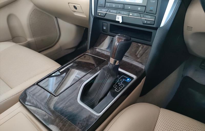 ขายรถเก๋งมือสอง-toyota-โตโยต้า-camry-คัมรี่-รถปี2017-รหัส67465-9e8bdf77.jpg ขายรถเก๋งมือสอง-toyota-โตโยต้า-camry-คัมรี่-รถปี2017-รหัส67465-9e8bdf77.jpg