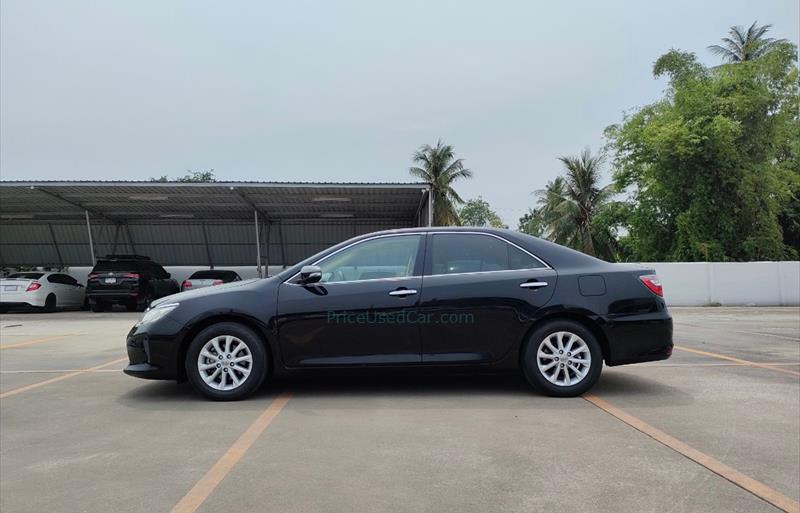 ขายรถเก๋งมือสอง-toyota-โตโยต้า-camry-คัมรี่-รถปี2017-รหัส67465-f0afc310.jpg ขายรถเก๋งมือสอง-toyota-โตโยต้า-camry-คัมรี่-รถปี2017-รหัส67465-f0afc310.jpg