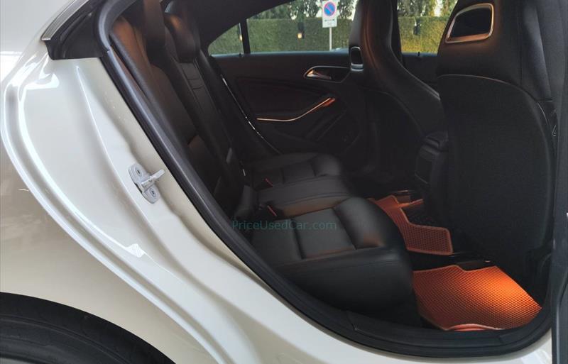 ขายรถเก๋งมือสอง-mercedes-benz-เมอร์เซเดสเบนซ์-cla180-รถปี2015-รหัส67475-0113711b.jpg ขายรถเก๋งมือสอง-mercedes-benz-เมอร์เซเดสเบนซ์-cla180-รถปี2015-รหัส67475-0113711b.jpg