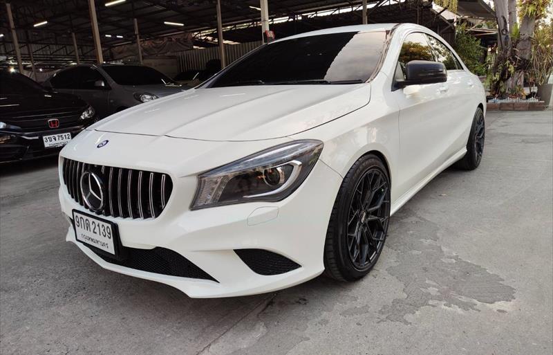 รถเก๋งมือสอง MERCEDES BENZ CLA180 รถปี 2015