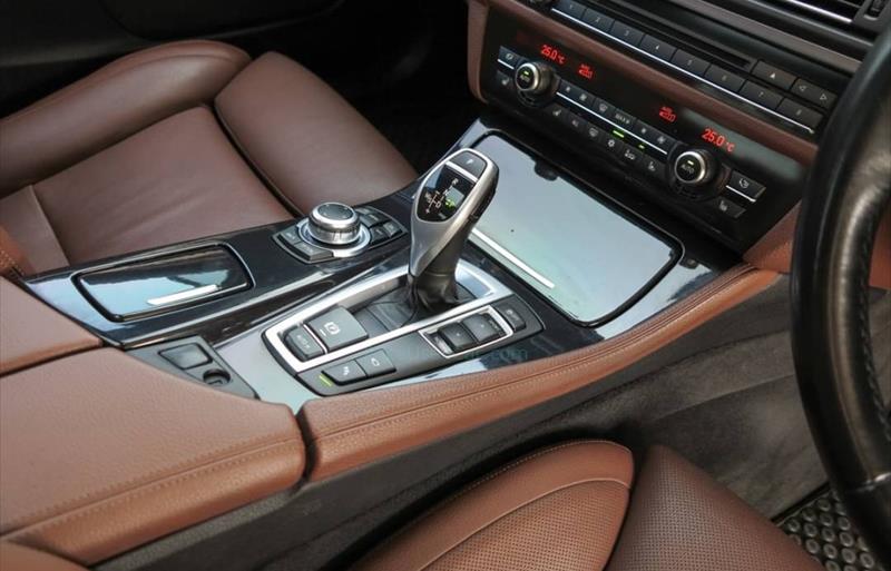ขายรถเก๋งมือสอง-bmw-บีเอ็มดับบลิว-520d-ห้าสองศูนย์ดี-รถปี2011-รหัส67476-bf340efd.jpg ขายรถเก๋งมือสอง-bmw-บีเอ็มดับบลิว-520d-ห้าสองศูนย์ดี-รถปี2011-รหัส67476-bf340efd.jpg