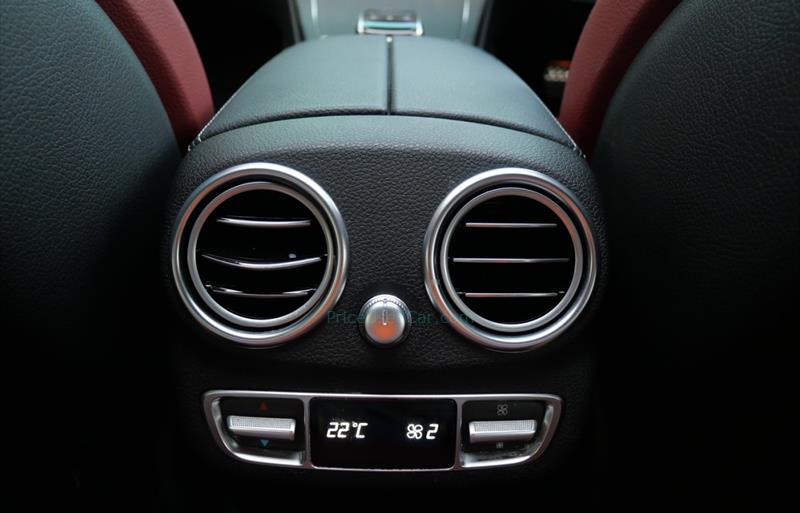 ขายรถเก๋งมือสอง-mercedes-benz-เมอร์เซเดสเบนซ์-c300-รถปี2020-รหัส67535-d180411a.jpg ขายรถเก๋งมือสอง-mercedes-benz-เมอร์เซเดสเบนซ์-c300-รถปี2020-รหัส67535-d180411a.jpg