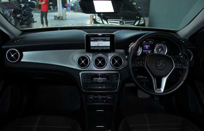 ขายรถเก๋งมือสอง mercedes-benz gla200 รถปี2015 รหัส 67536 รูปที่6