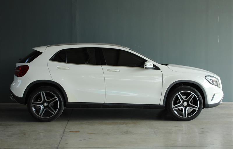 ขายรถเก๋งมือสอง-mercedes-benz-เมอร์เซเดสเบนซ์-gla200-รถปี2015-รหัส67536-b1eed30b.jpg ขายรถเก๋งมือสอง-mercedes-benz-เมอร์เซเดสเบนซ์-gla200-รถปี2015-รหัส67536-b1eed30b.jpg