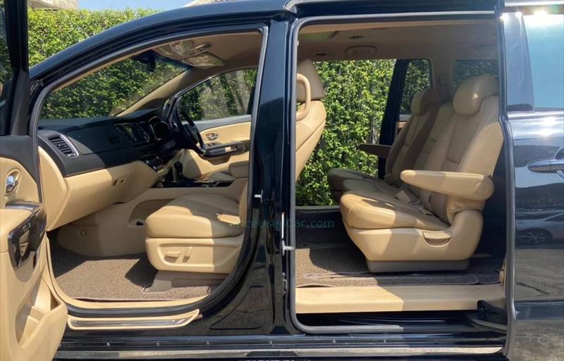ขายรถตู้มือสอง kia grand-carnival รถปี2016 รหัส 67551 รูปที่5